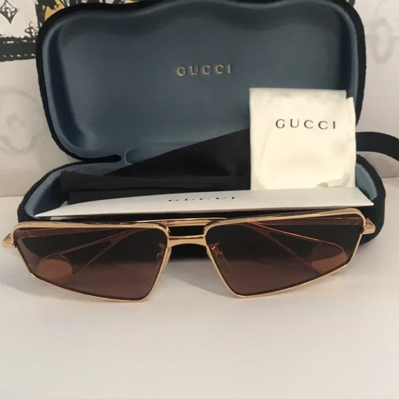 New Authentic Gucci GG0537S 002 Gold Cat-Eye Sunglasses Red Lenses NEW AUTHENTIC GUCCI GG0537S 002 GOLD CAT-EYE SUNGLASSES RED  main image 2